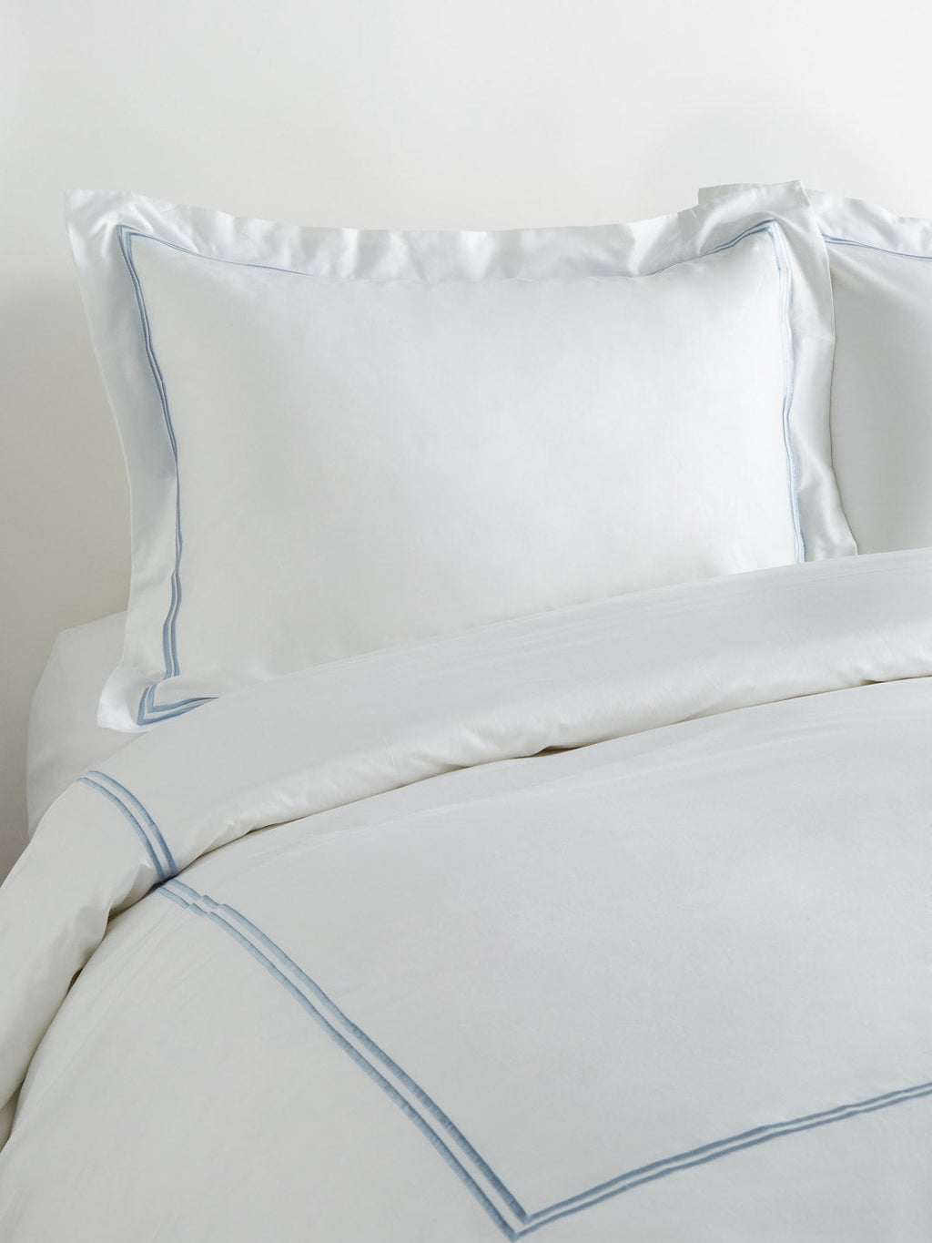 600 Thread Count Double Stripe Embroidered Duvet Set